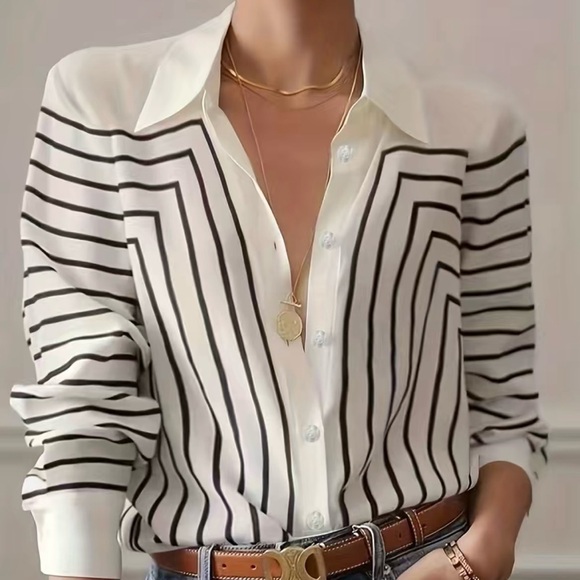 Black White Geo Print Button front blouse silky size small - Picture 2 of 12